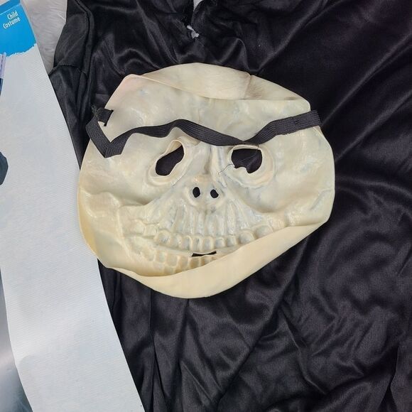 Kids Horror Robe Halloween Costume Scary Mask - Picture 5 of 6